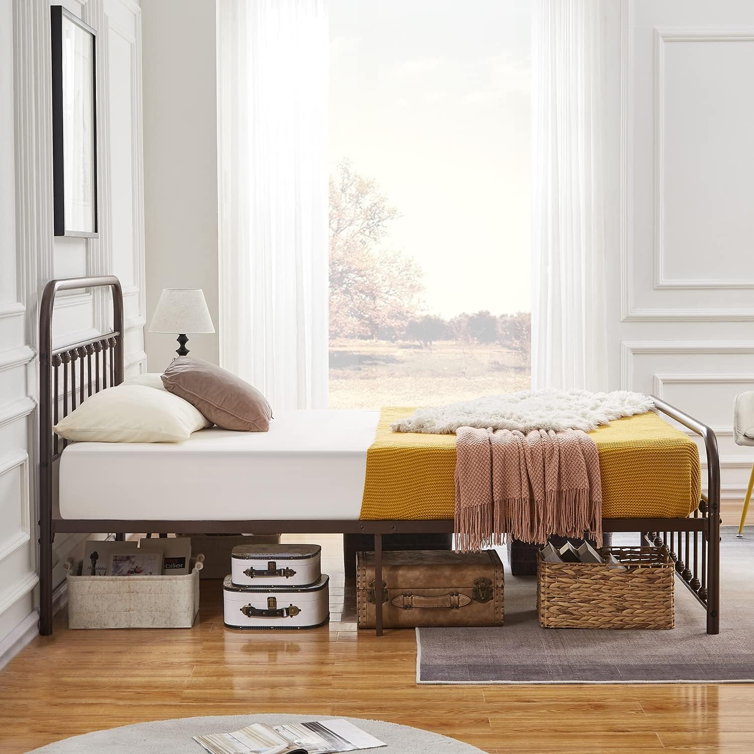 VECELO Metal Platform Bed Frame Mattress Foundation Modern&Simple Style