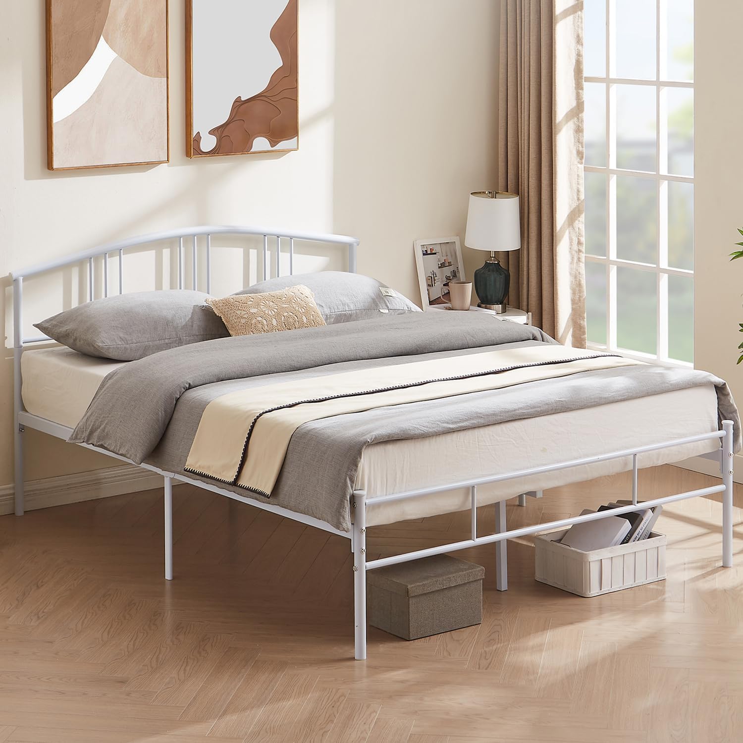 VECELO Modern Metal Bed Frame Mattress Foundation with curve headboard and Footboard