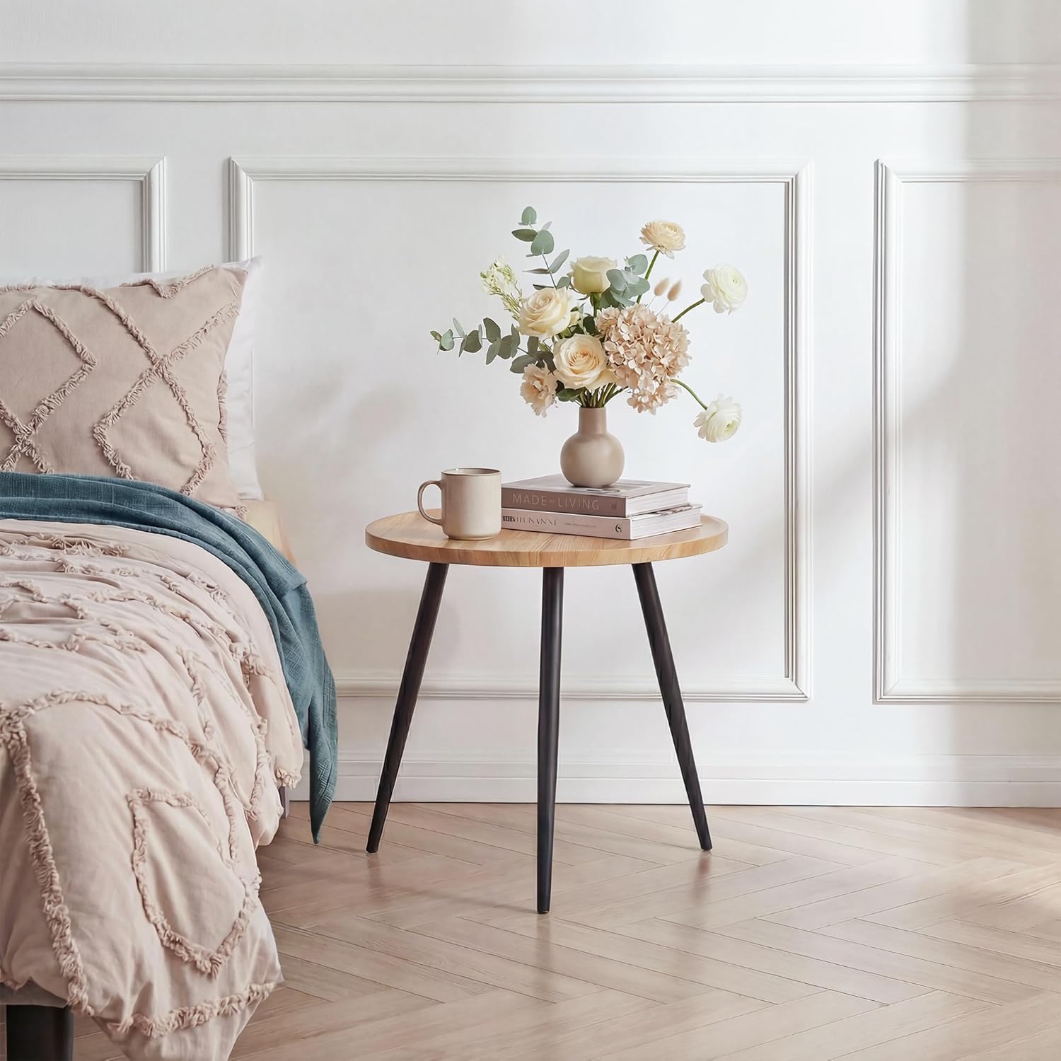 VECELO Modern Side Table, Round Small End Table