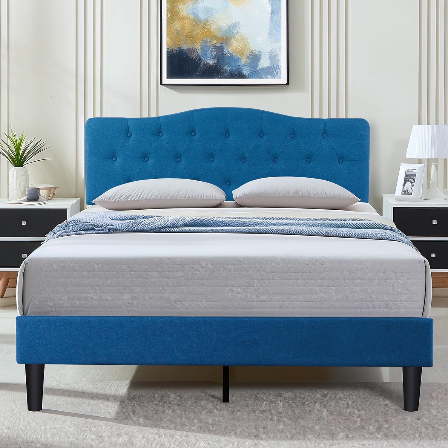 VECELO Classic Upholstered Platform Bed Frame with Diamond Stitched Cloth