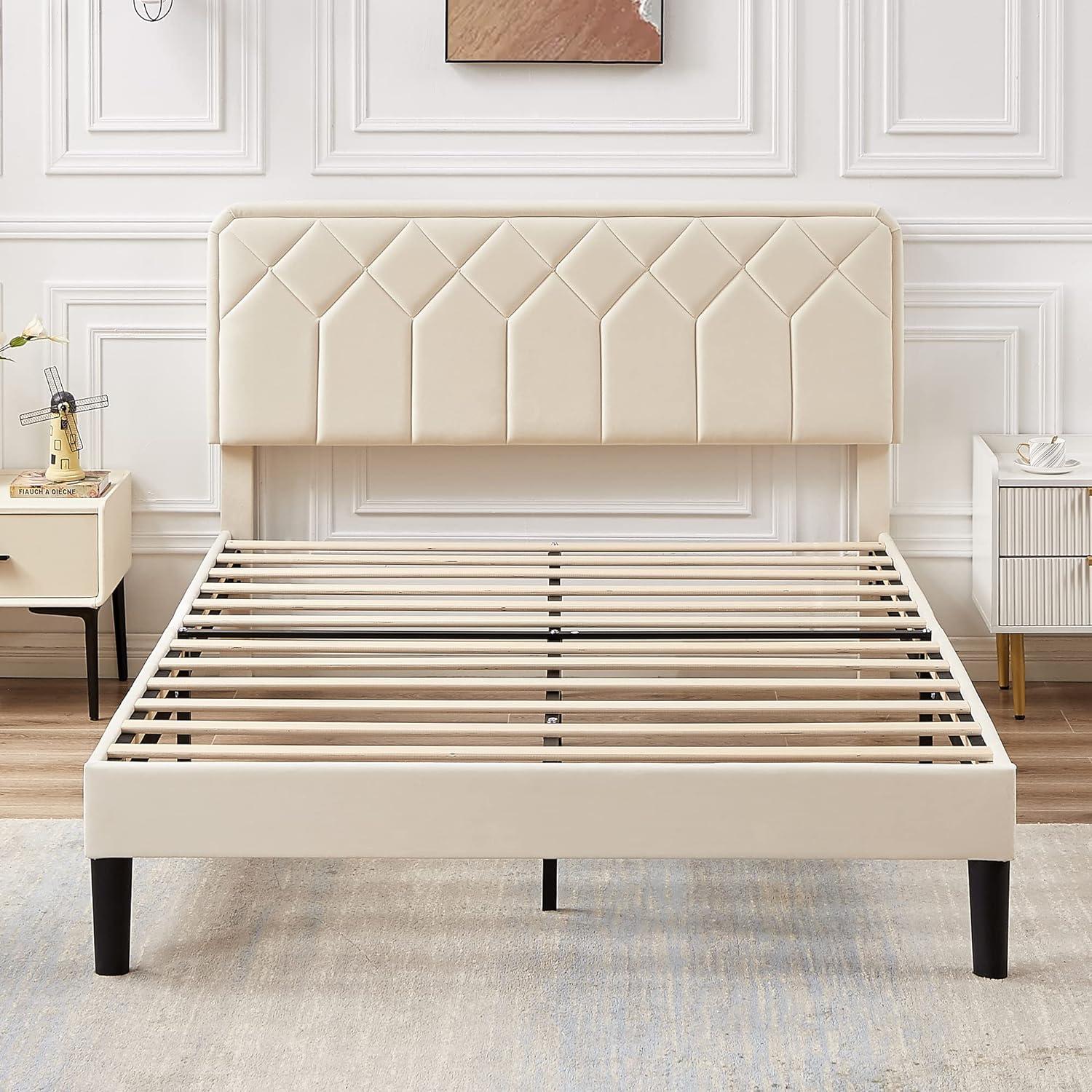 VECELO Premium Leather Upholstered Platform Bed Frame