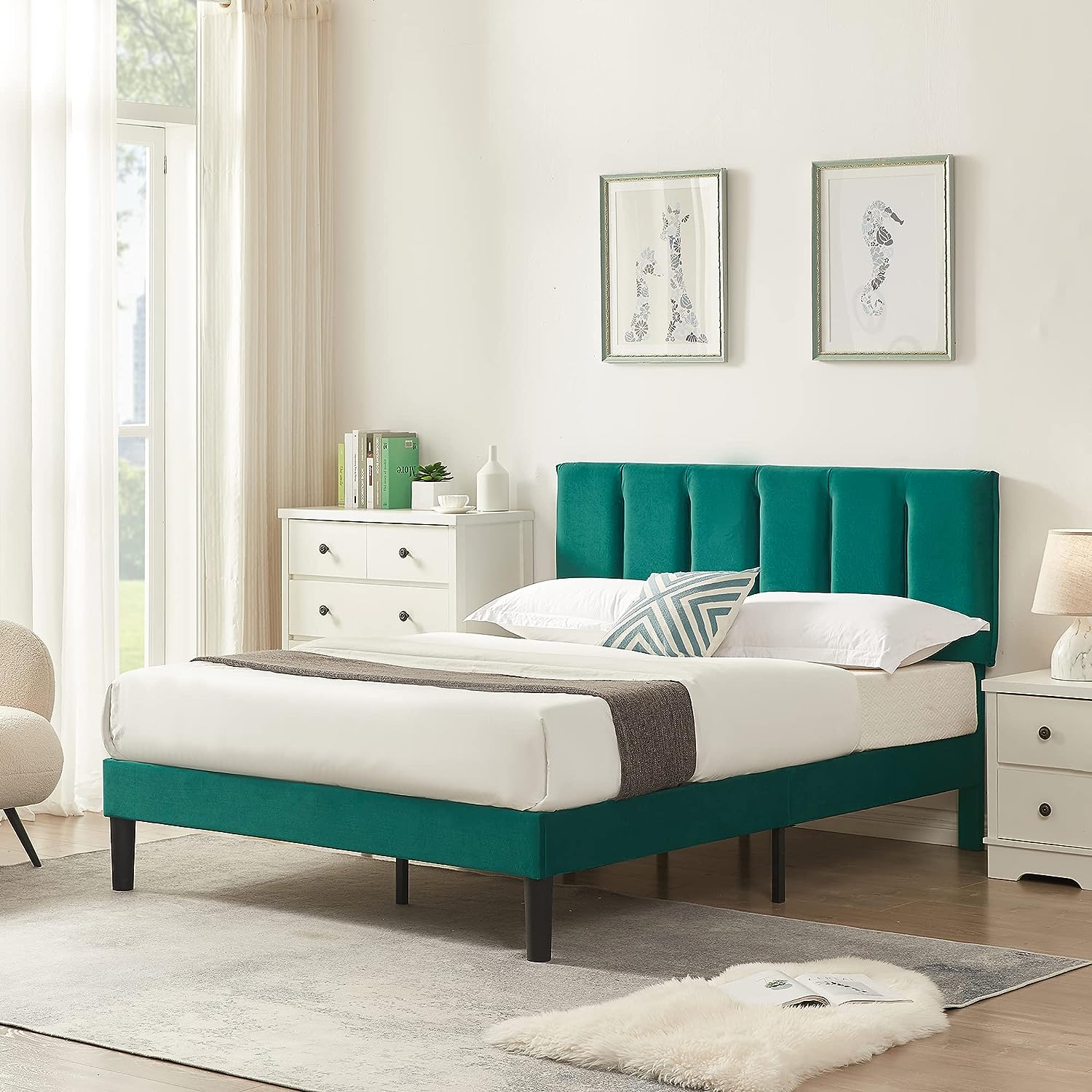 VECELO Modern Upholstered Platform Bedframe, Adjustable Headboard