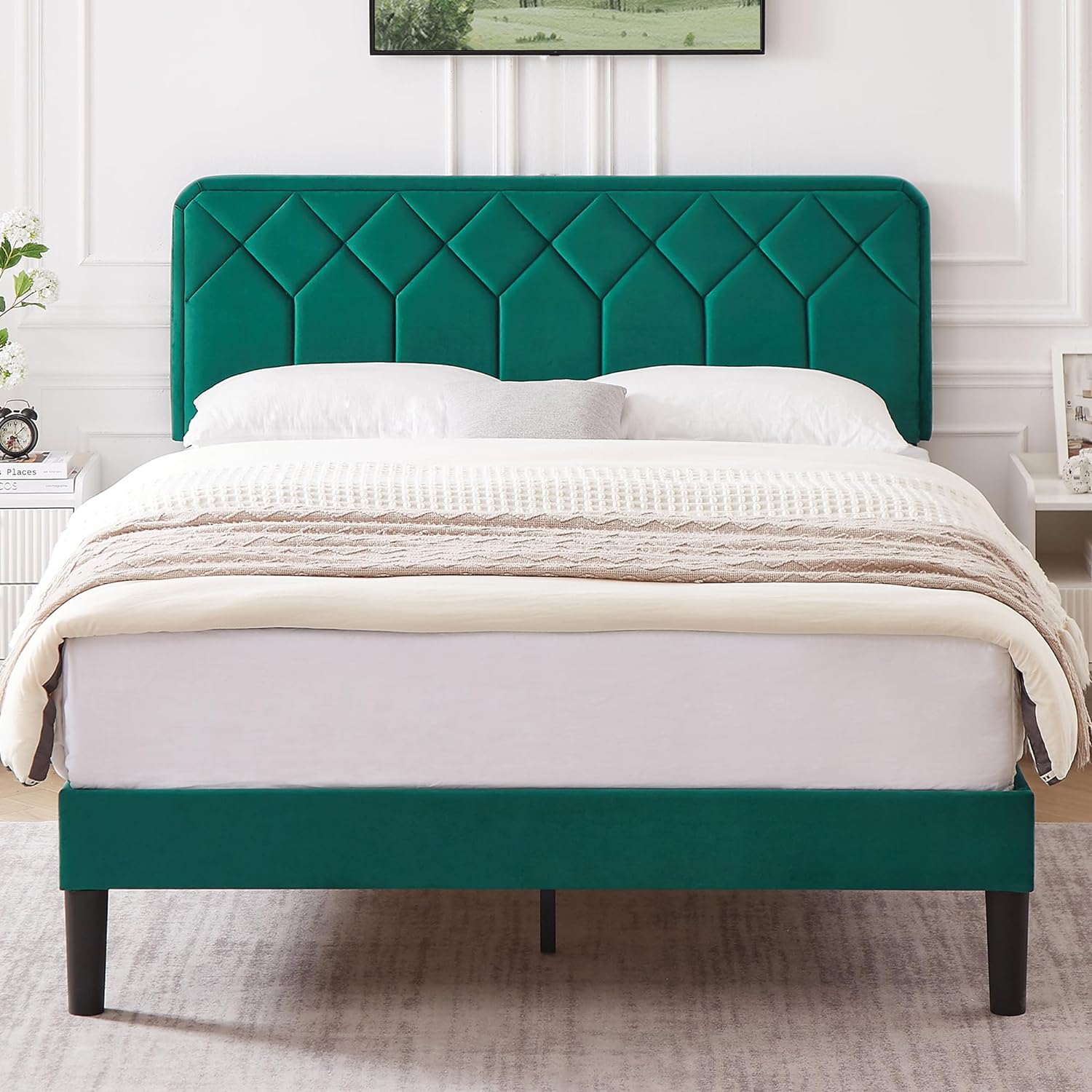 VECELO Premium Leather Upholstered Platform Bed Frame