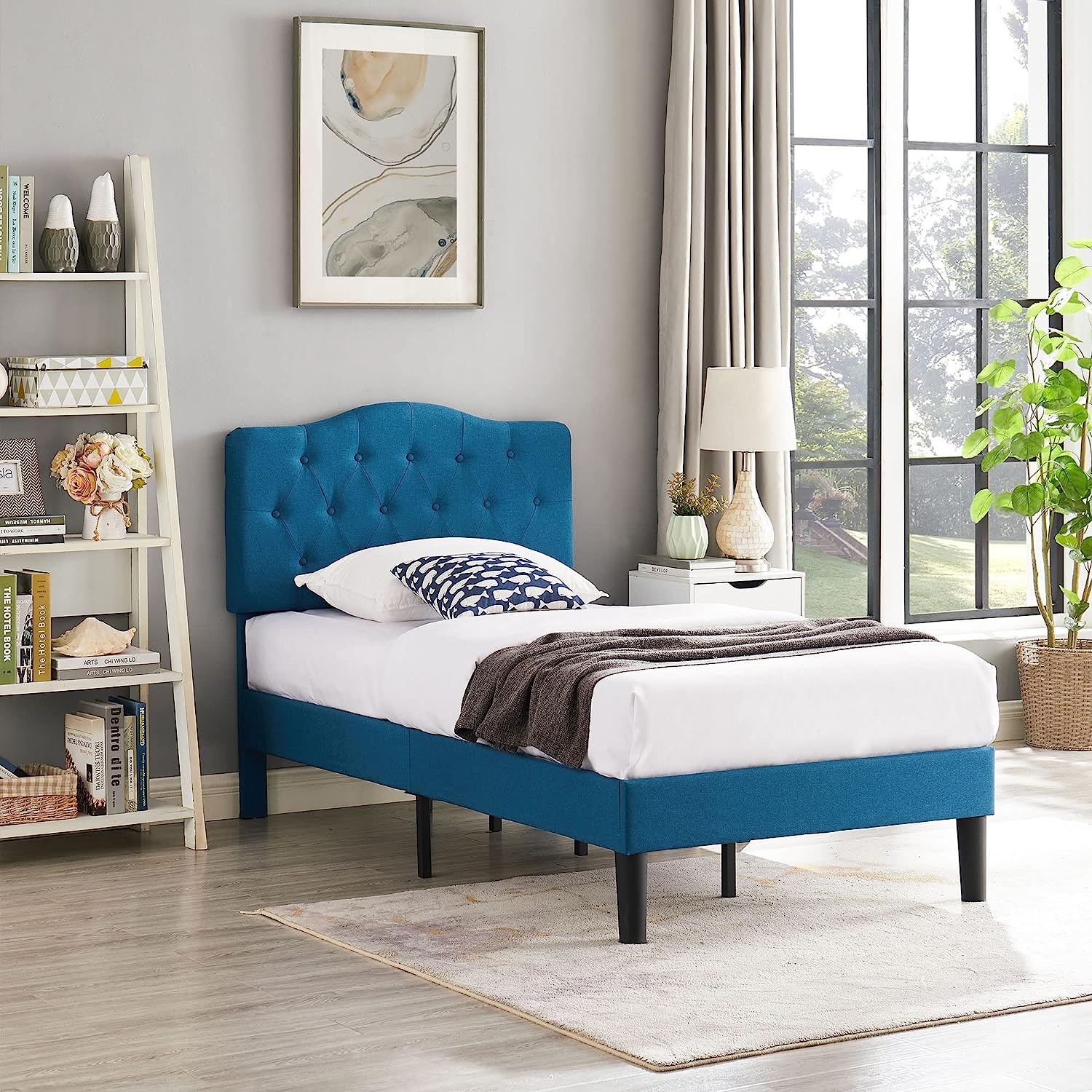 VECELO Classic Upholstered Platform Bed Frame with Diamond Stitched Cloth