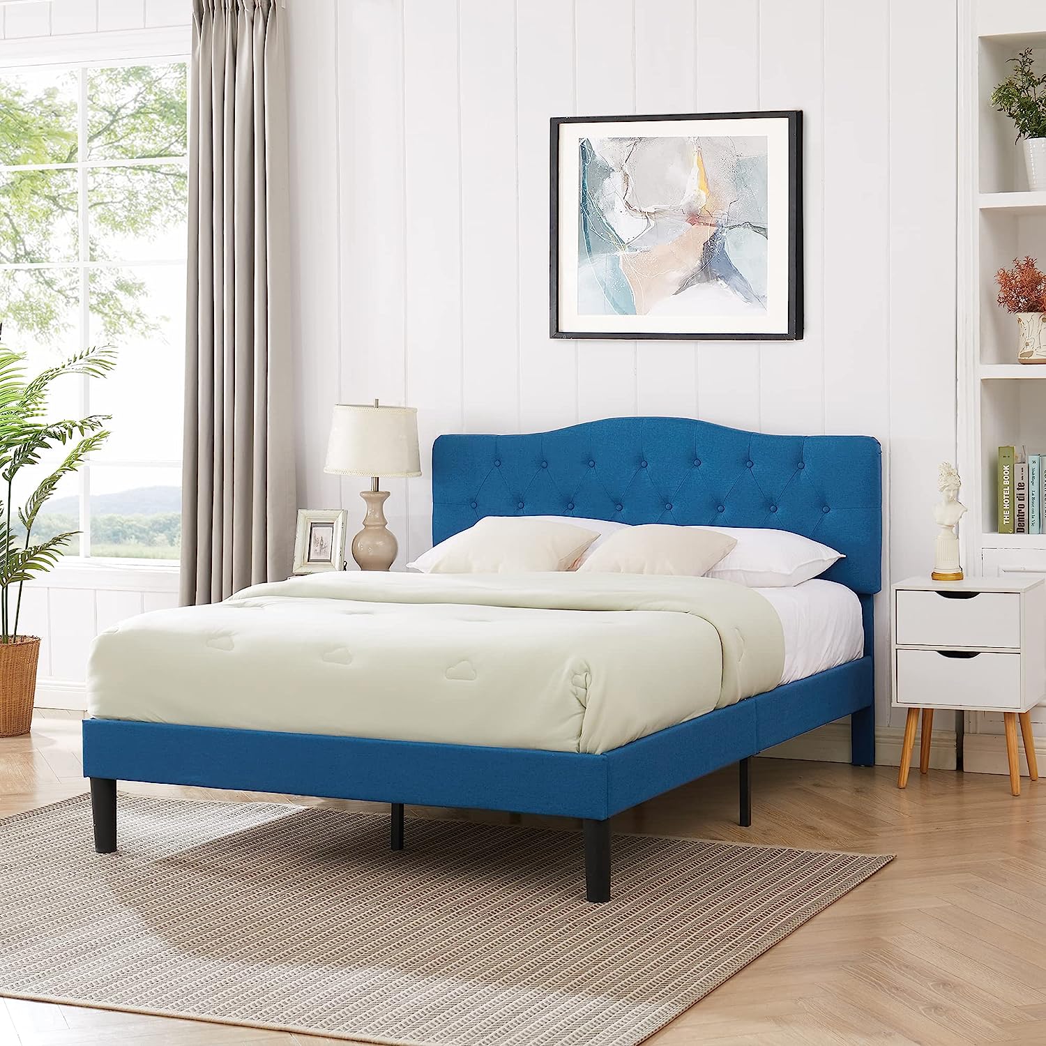 VECELO Classic Upholstered Platform Bed Frame with Diamond Stitched Cloth