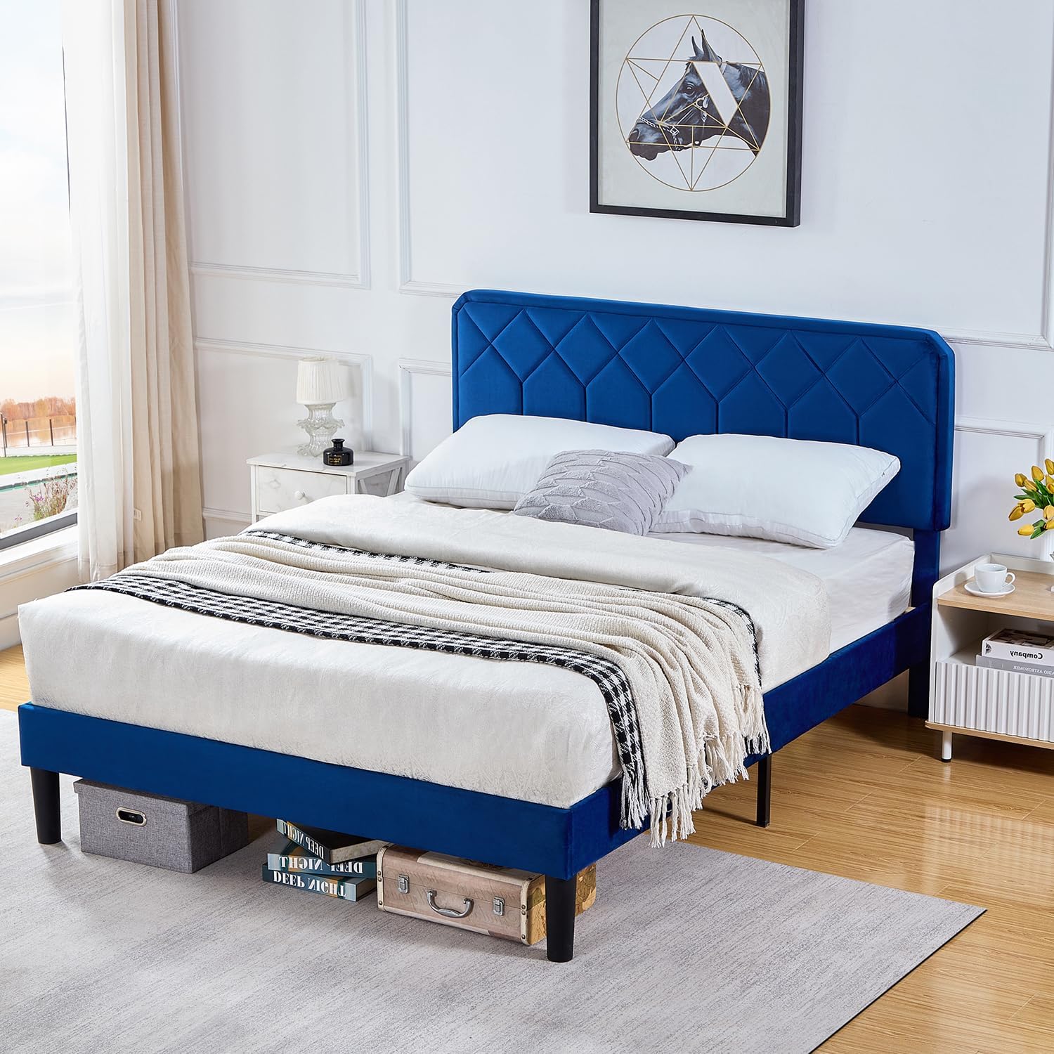VECELO Premium Leather Upholstered Platform Bed Frame