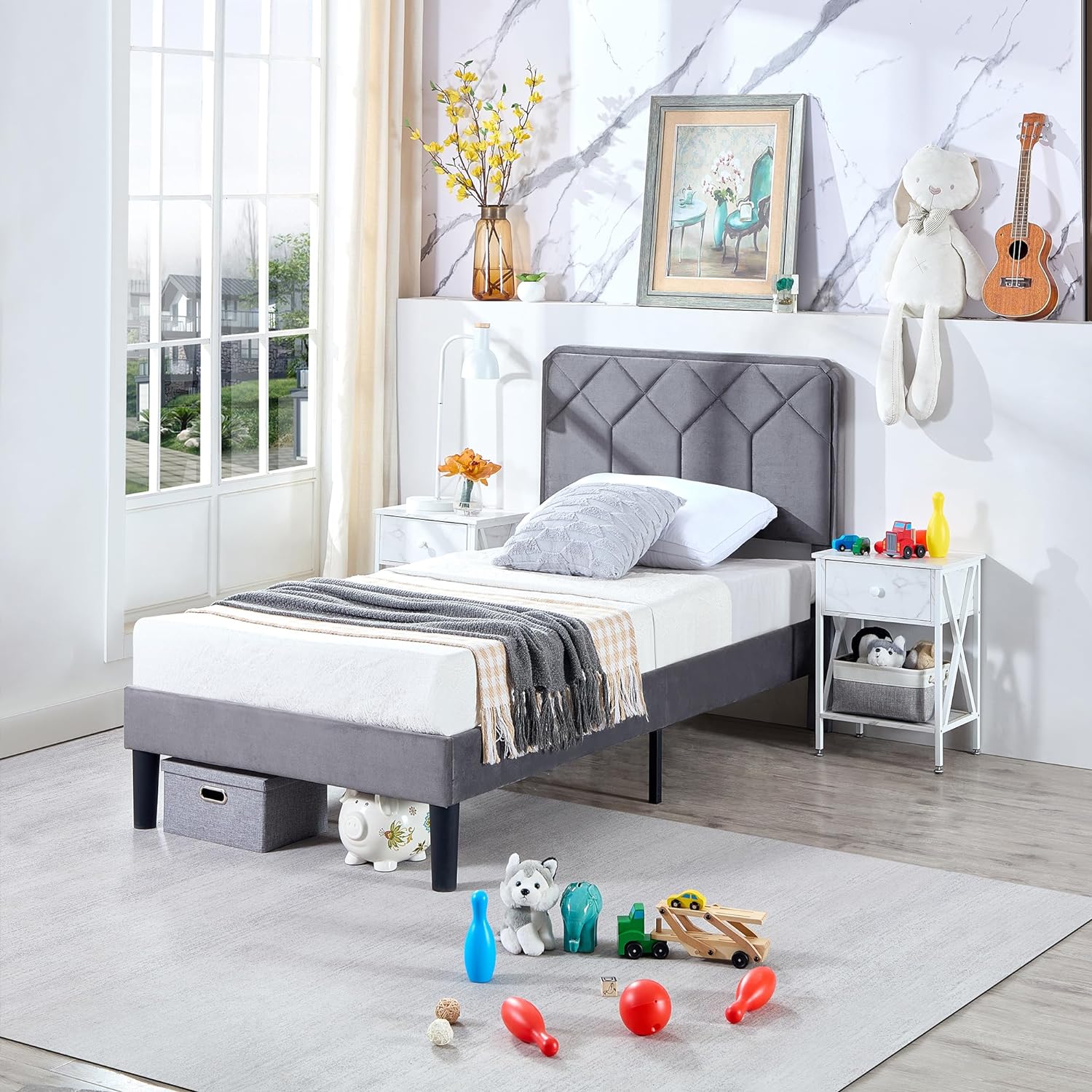 VECELO Premium Leather Upholstered Platform Bed Frame