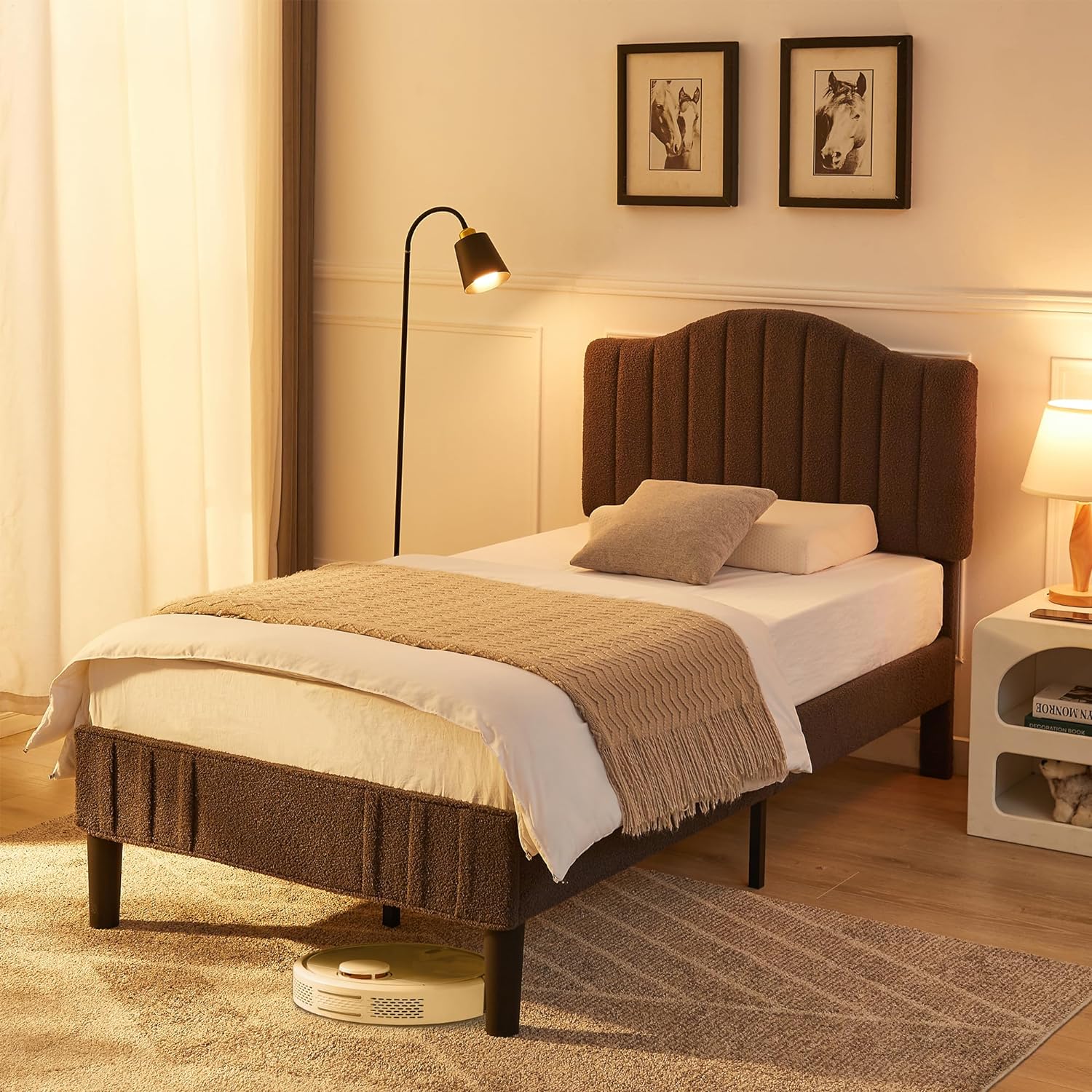 VECELO Upholstered Platform Bed Frame with Sheepskin Fabric Adjustable Headboard/Strong Wood Slats Supports