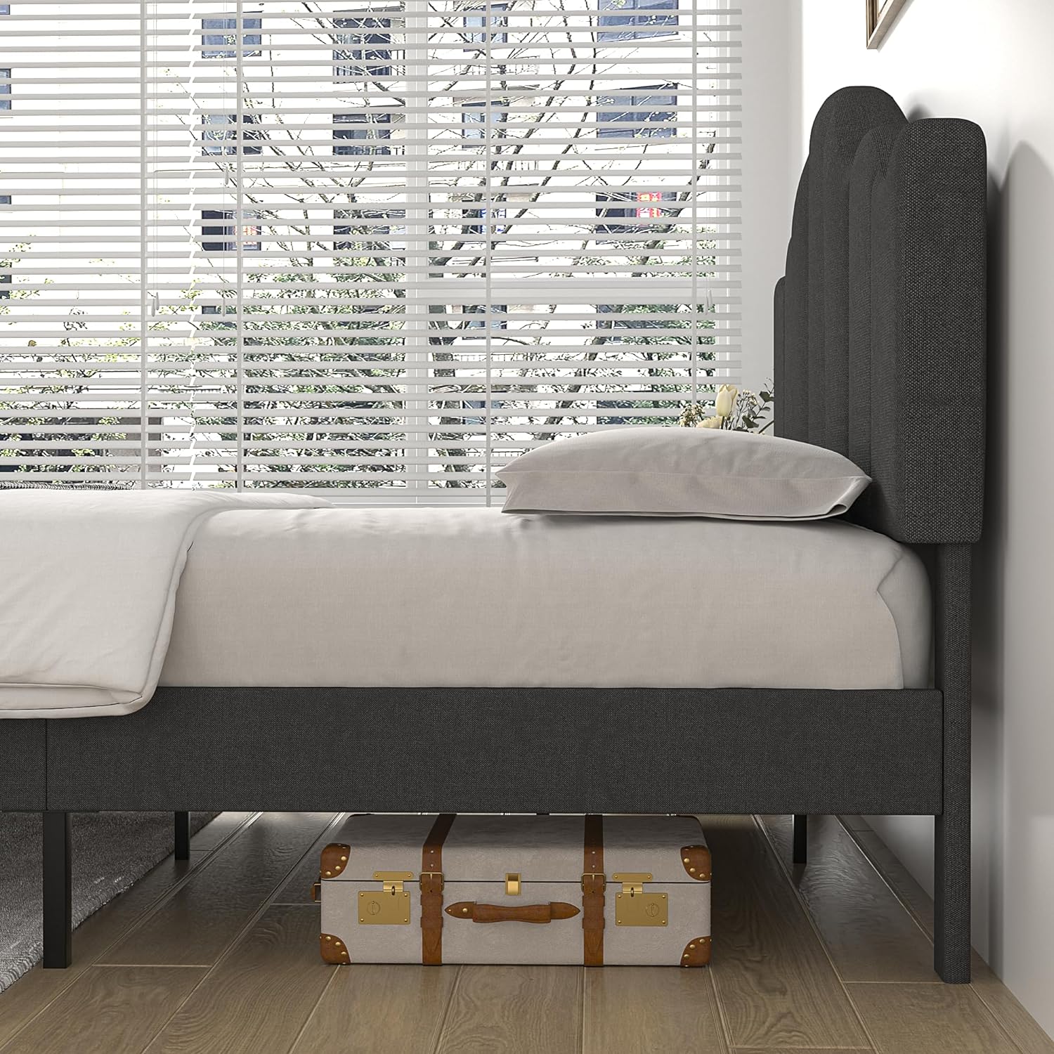 VECELO Upholstered Platform Bed,Mattress Foundation with Headboard