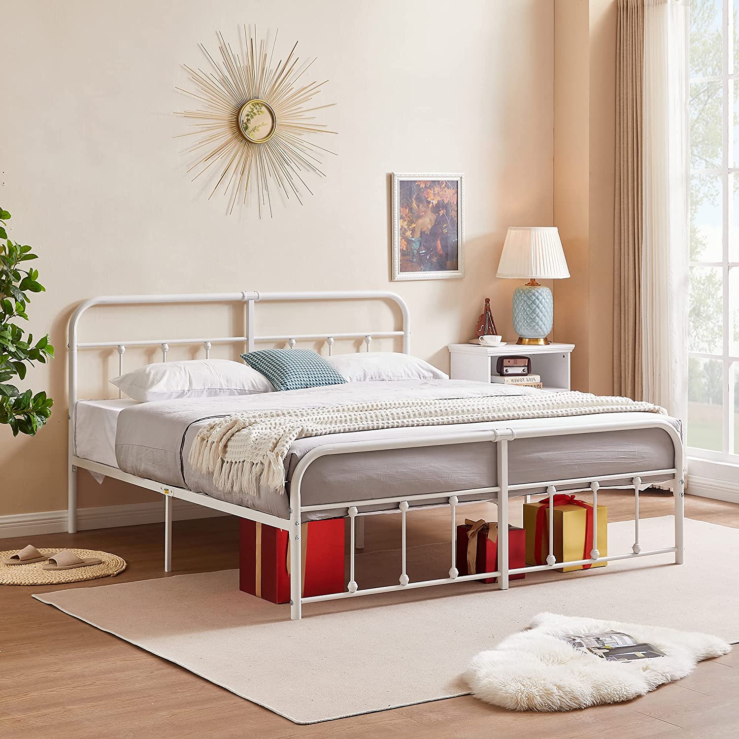 VECELO Metal Platform Bed Frame Mattress Foundation Modern&Simple Style