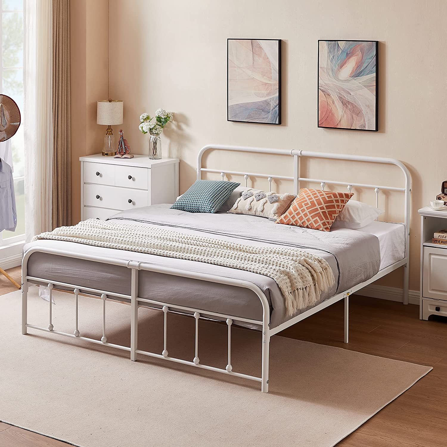 VECELO Metal Platform Bed Frame Mattress Foundation Modern&Simple Style