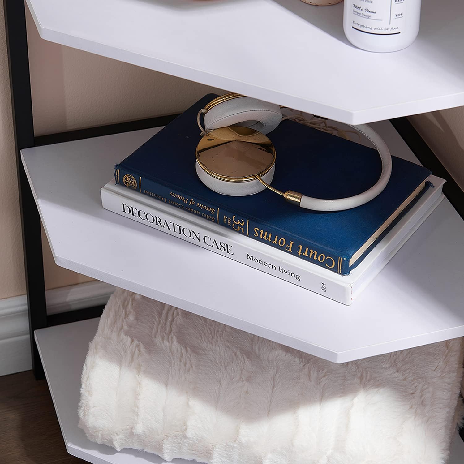 VECELO 31 Inch Corner Shelf, 4-Tier Display Shelves