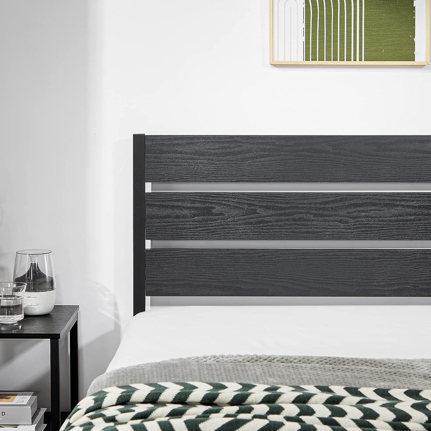 VECELO Platform Bed Frame with Rustic Vintage Wood Headboard/Strong Metal Slats Support