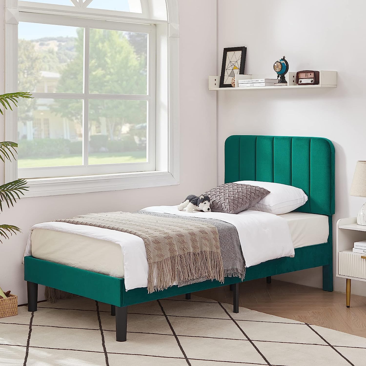 VECELO Upholstered Platform bedframe with Adjustable Headboard