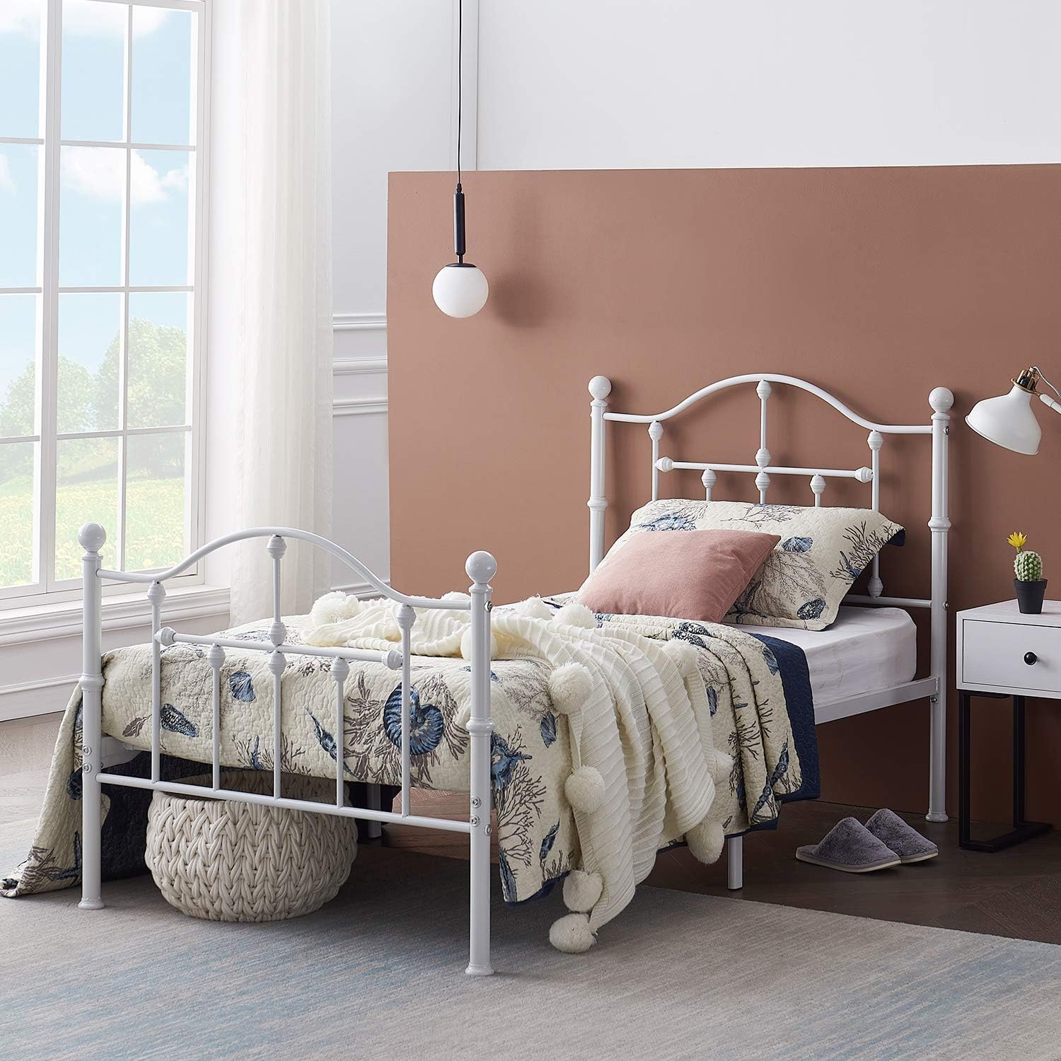 Bed Frame Metal Platform Mattress Foundation/Box Spring