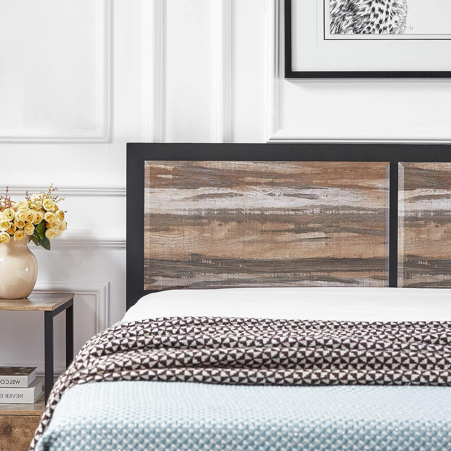 VECELO Platform Bed Frame/Mattress Foundation with Rustic Vintage Wood Headboard