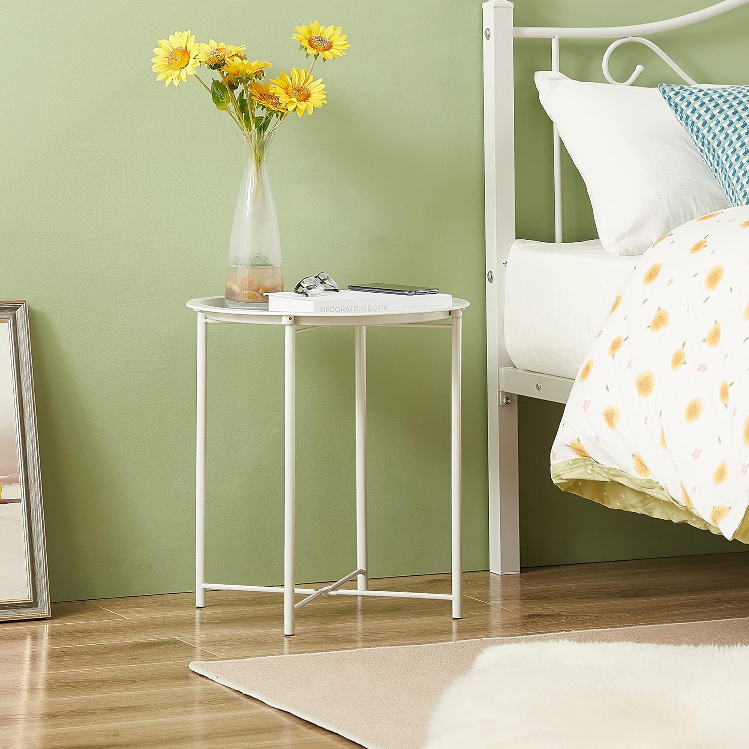 VECELO Metal Round End/Side Table with Removable Tray Small Folding Anti-Rust Nightstand