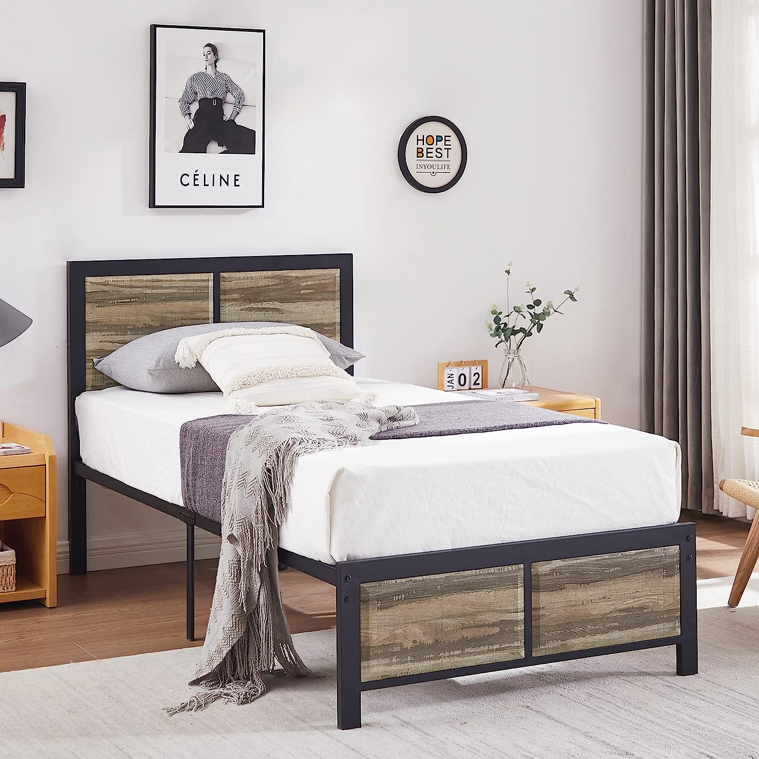 Platform Bed Frame/Mattress Foundation with Rustic Vintage Wood Headboard