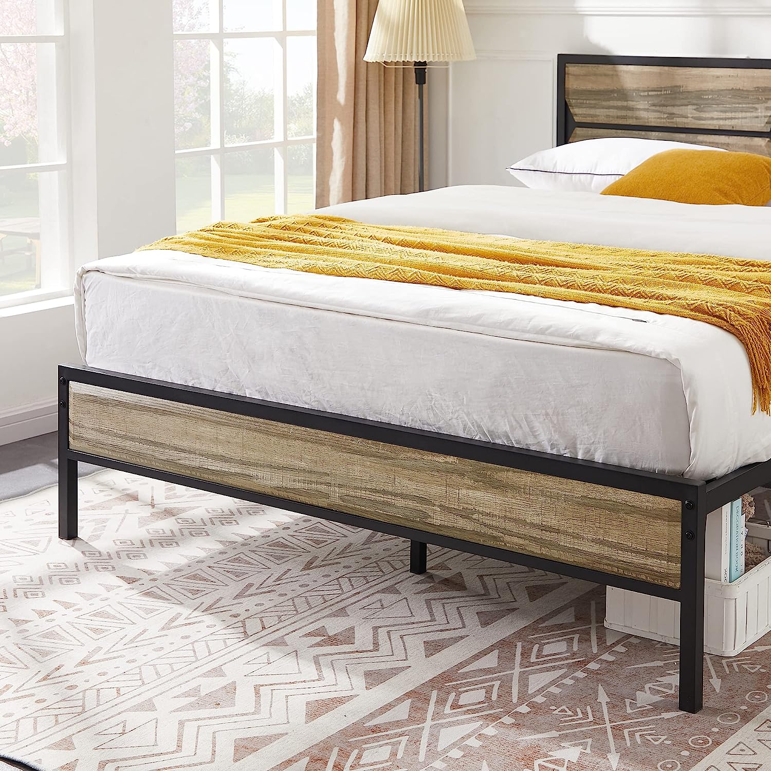 VECELO Metal Bed Frame Platform with Wooden Headboard&Footboard Mattress Foundation