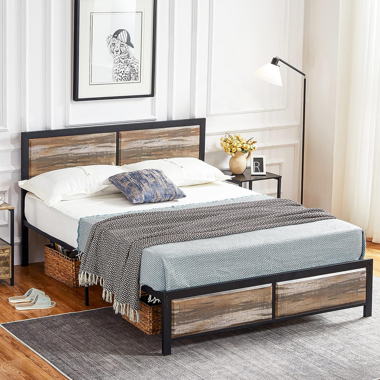 Platform Bed Frame/Mattress Foundation with Rustic Vintage Wood Headboard