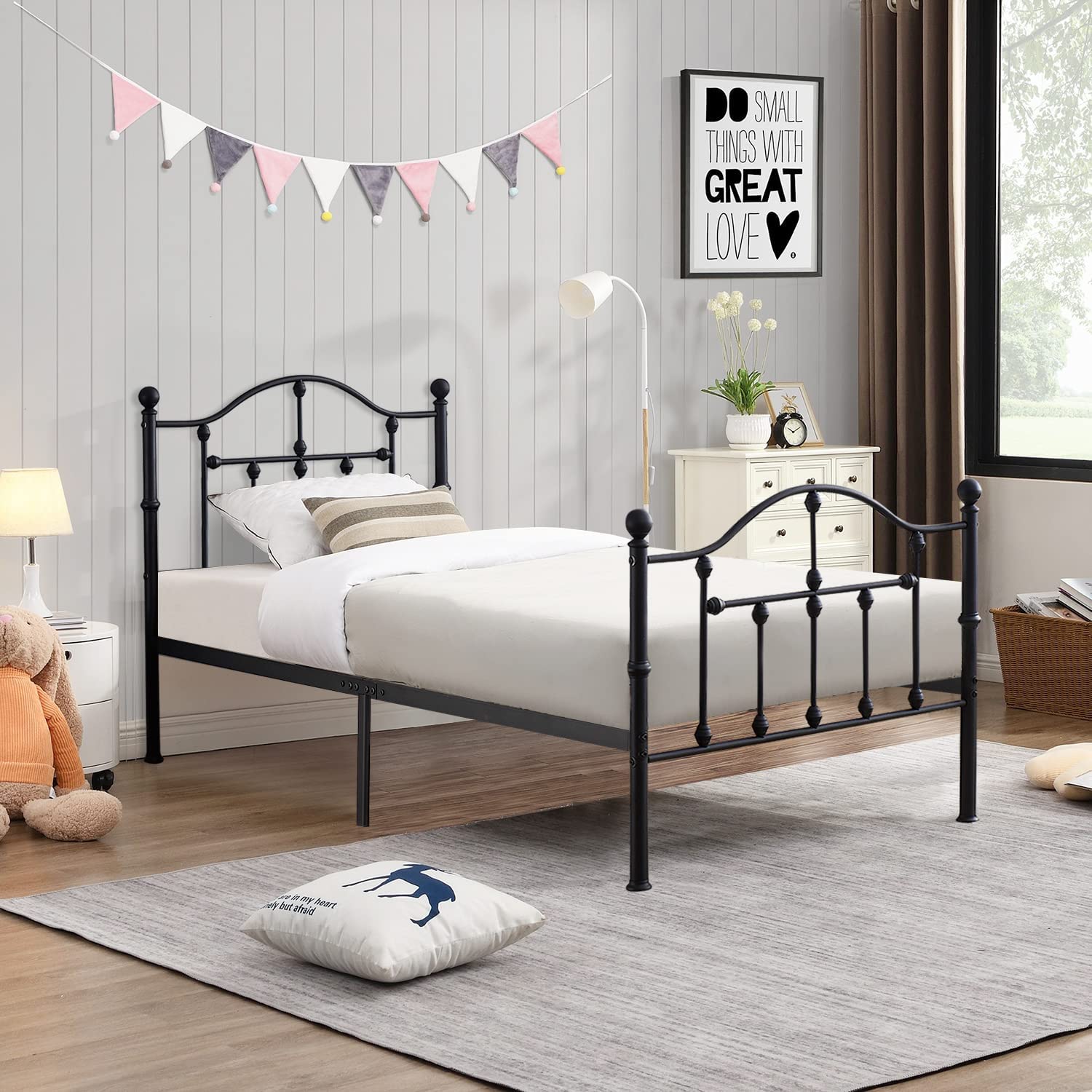 VECELO Classical Black Bed Frame Metal Platform Mattress Foundation with Headboard & Footboard - VECELO