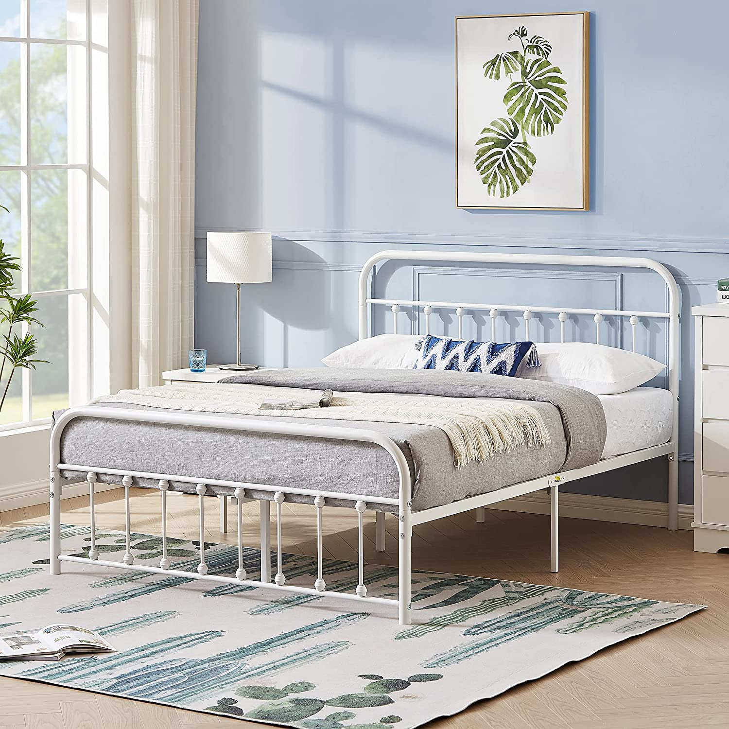 VECELO Metal Platform Bed Frame Mattress Foundation Modern&Simple Style