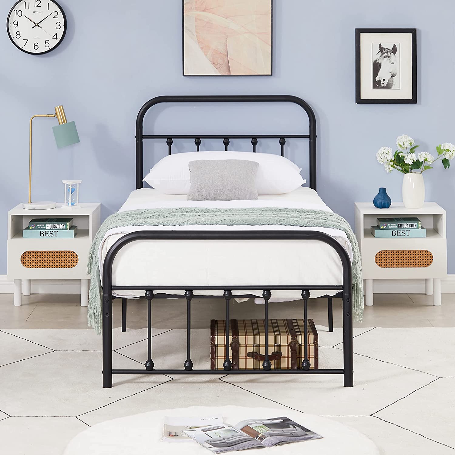 VECELO Metal Platform Bed Frame Mattress Foundation Modern&Simple Style