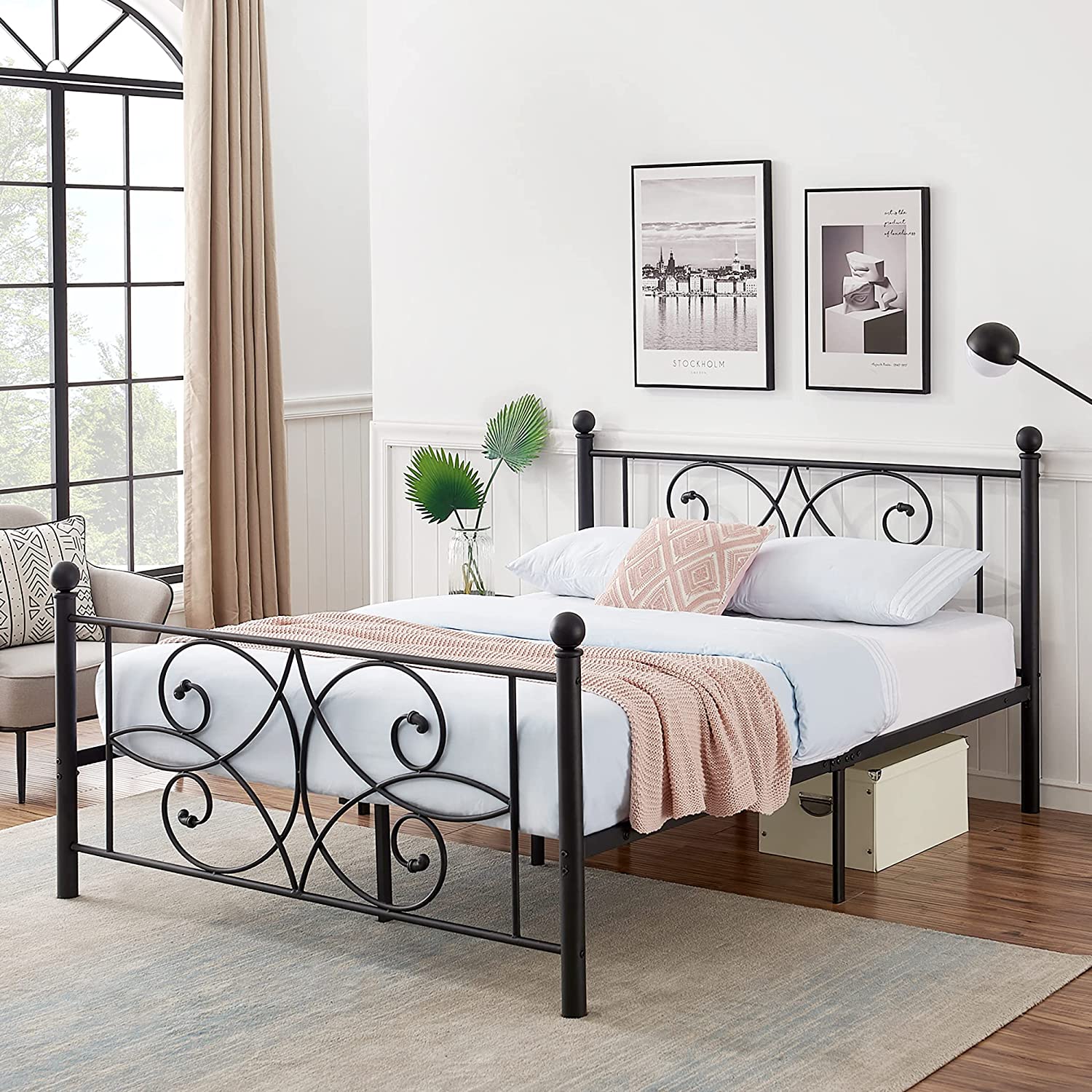 VECELO Metal Bed Frame/Mattress Foundation with Stylish Headboard & Footboard
