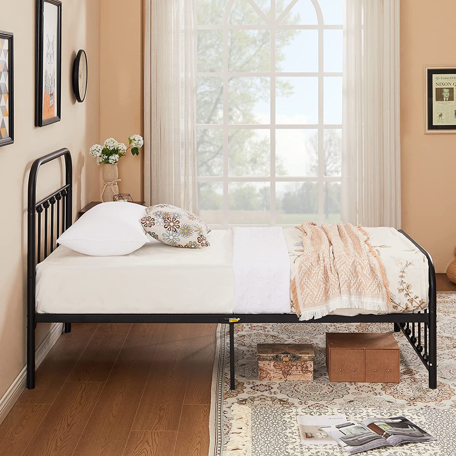 VECELO Metal Platform Bed Frame Mattress Foundation Modern&Simple Style