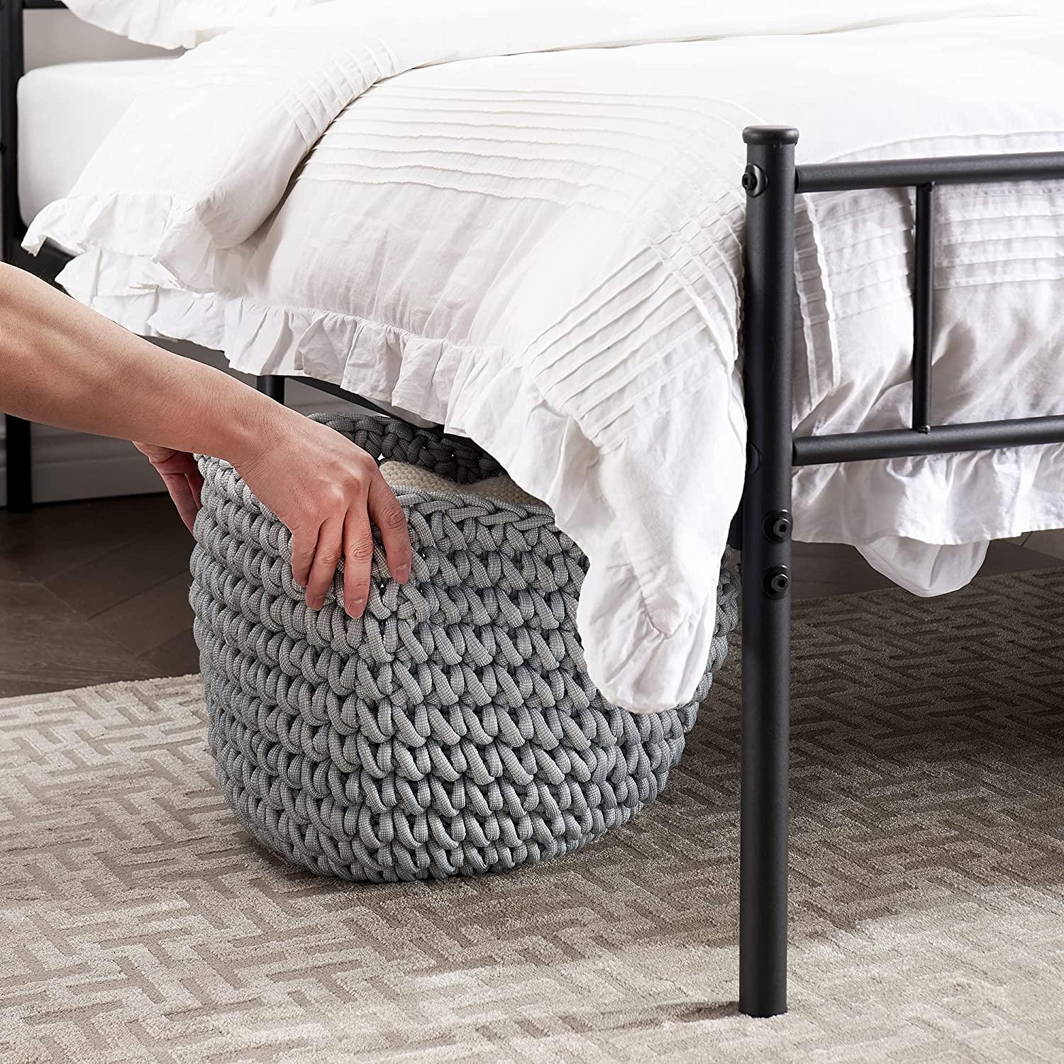 VECELO Metal Platform Bed Frame Mattress Foundation Decorative Headboard & Footboard