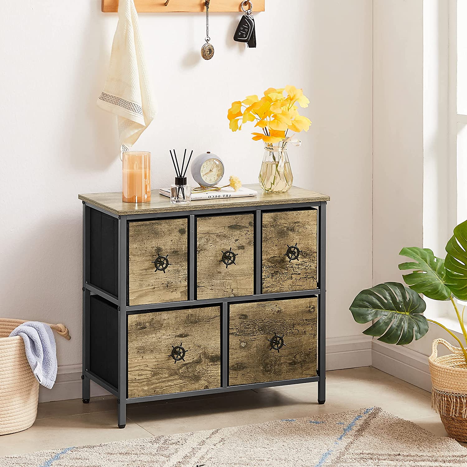 Dresser for Bedroom with 5 Fabric Drawers